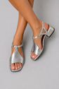 Serena | Sandalias de tacón bajo con tiras cruzadas